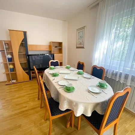 Pintar Apartment